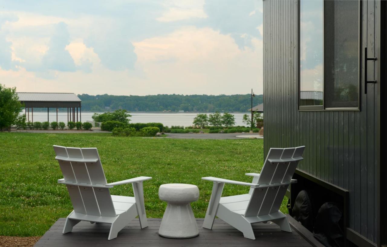 Hutton Brickyards Riverfront Hotel & Venue Kingston Bagian luar foto